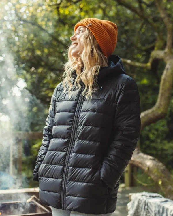 New Passenger Pow Recycled Insulated Jacket True Black