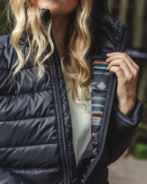 New Passenger Pow Recycled Insulated Jacket True Black