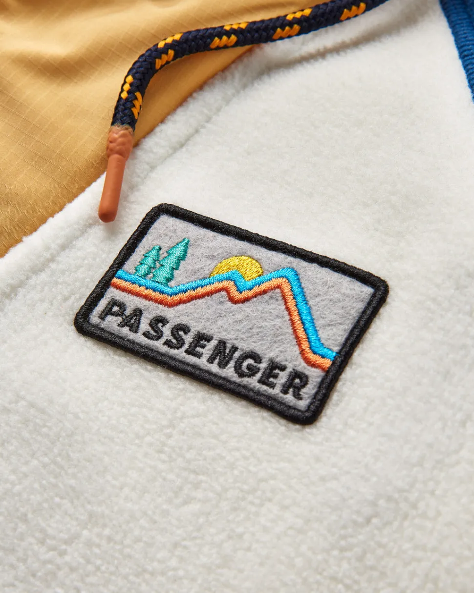 Sale Passenger Alexander Recycled Polar Hooded Fleece Egret