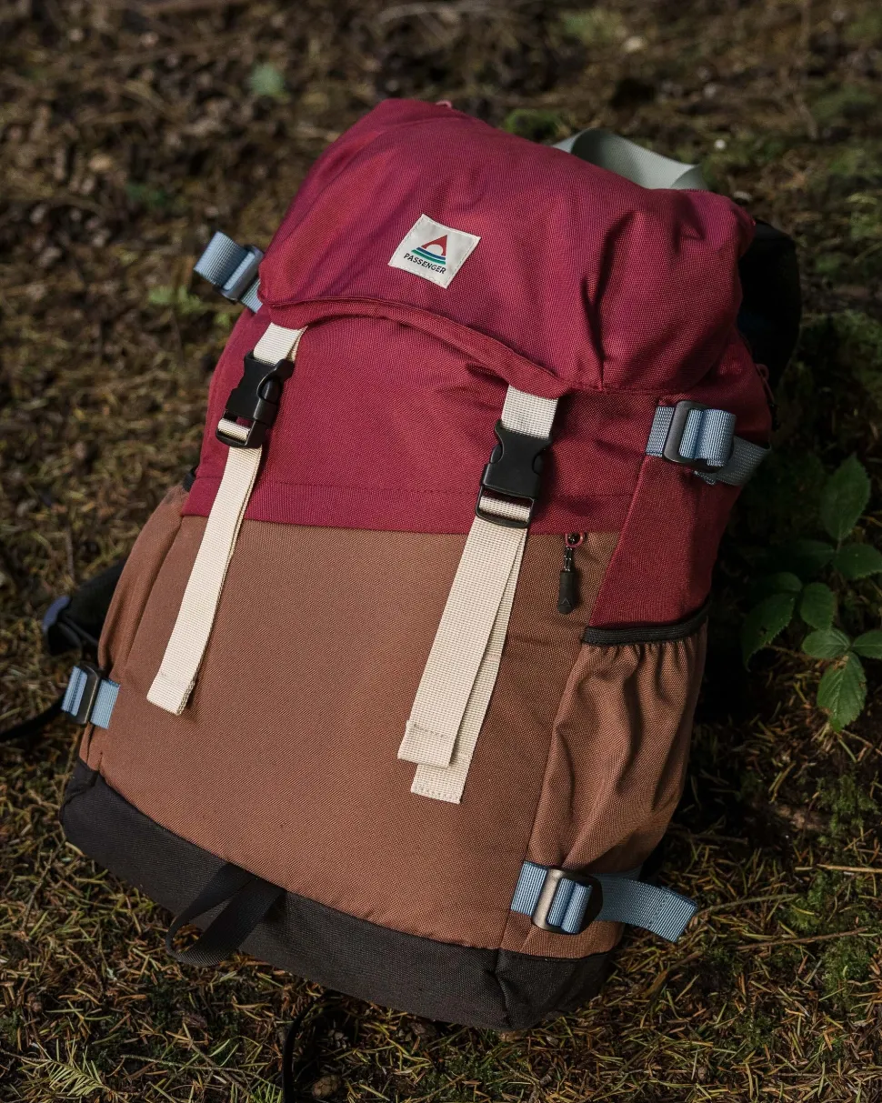 Outlet Passenger Boondocker Recycled 26L Backpack Burgundy/Chestnut