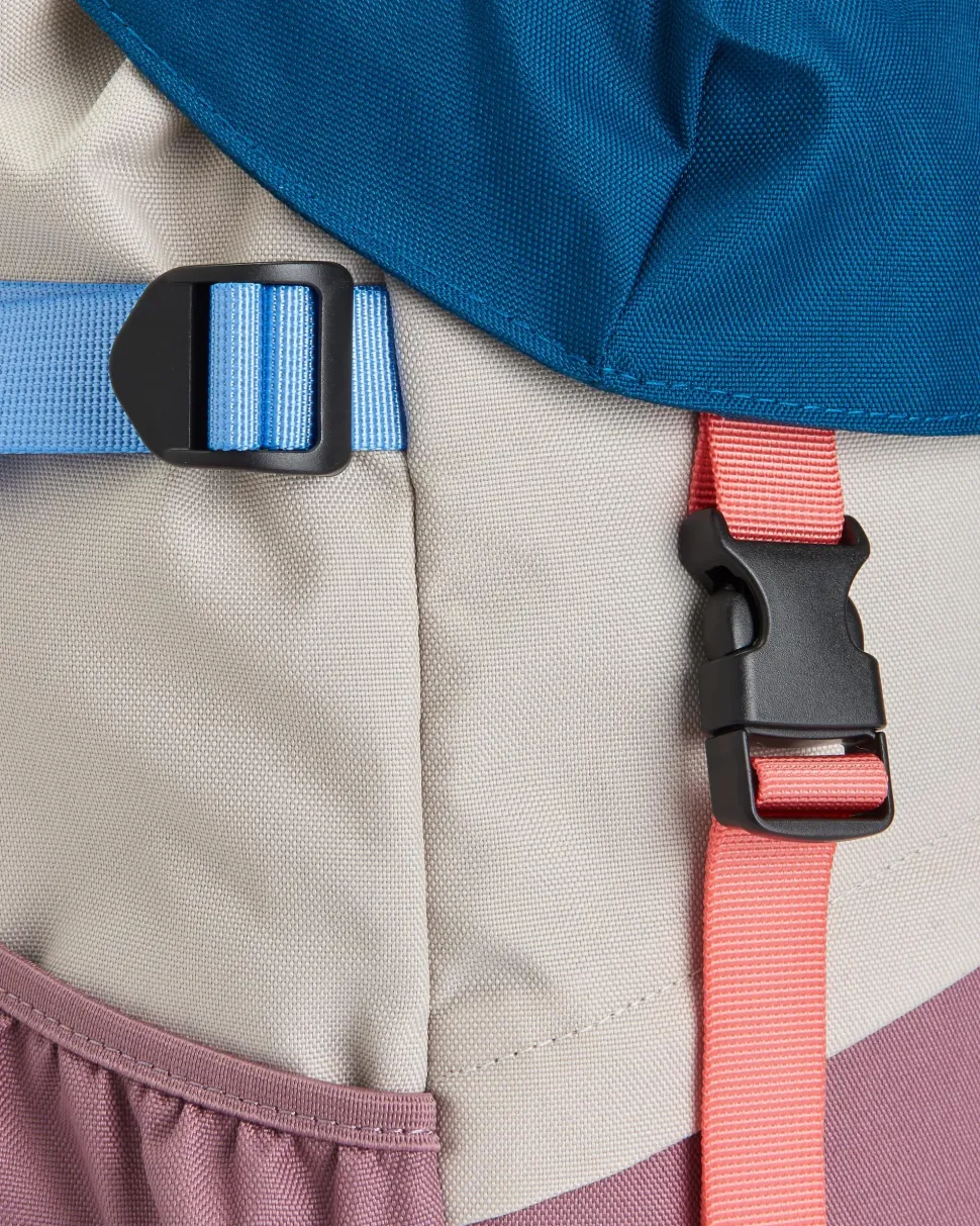 Cheap Passenger Boondocker Recycled 26L Backpack Grape Pumice Multi