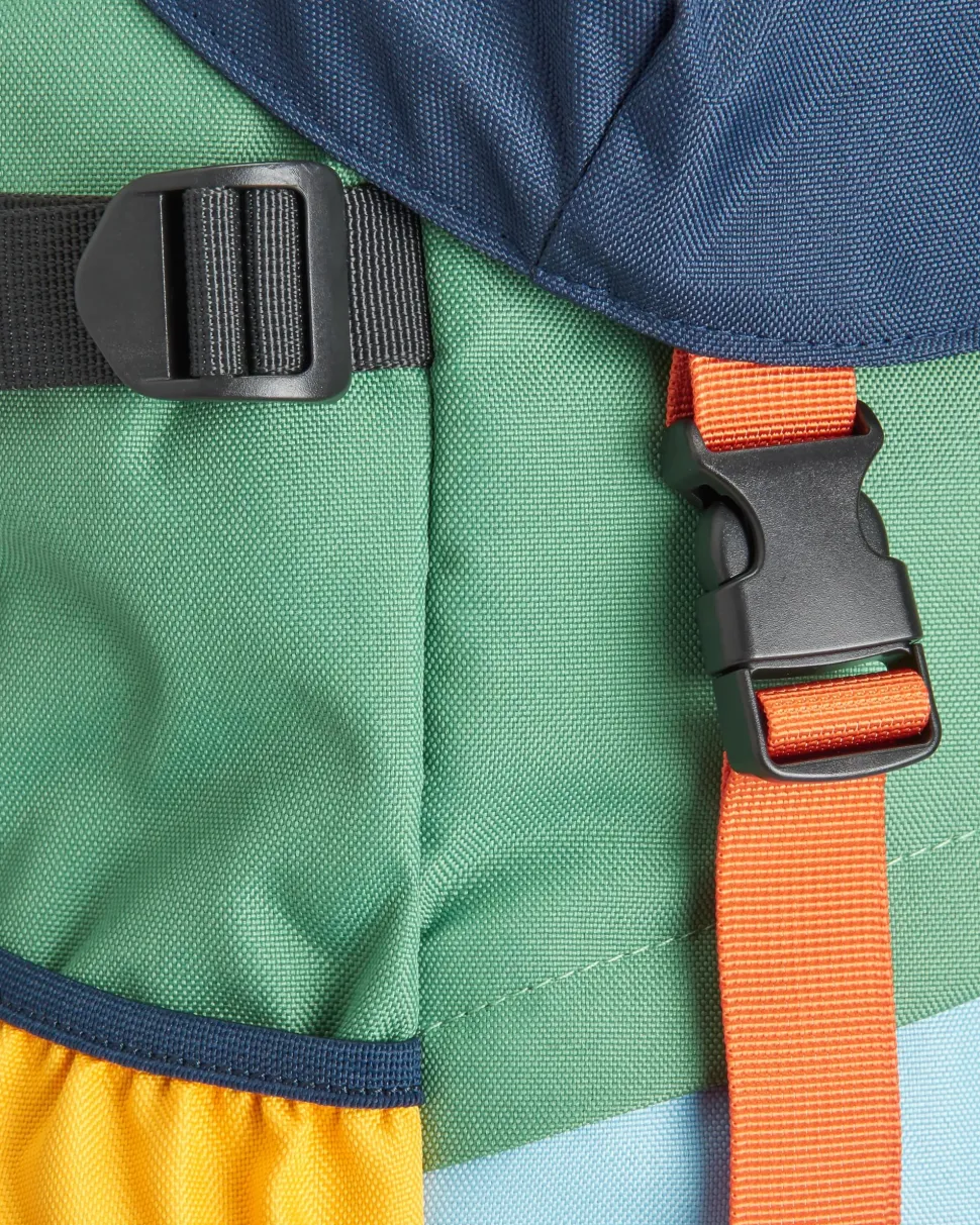 Cheap Passenger Boondocker Recycled 26L Backpack Navy/ Laurel Green/ Blue Haze