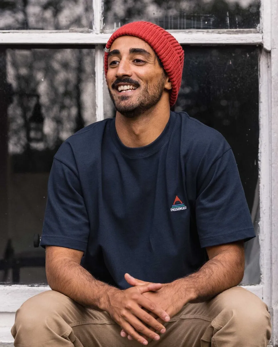 Discount Floris van Bommel Compass Recycled 2.0 Beanie Cardinal