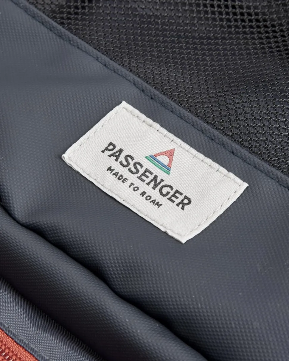 Shop Floris van Bommel Drop Recycled Wash Kit Charcoal