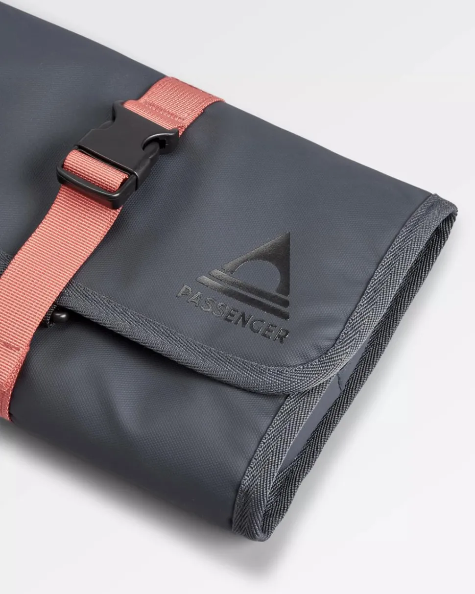 Shop Floris van Bommel Drop Recycled Wash Kit Charcoal