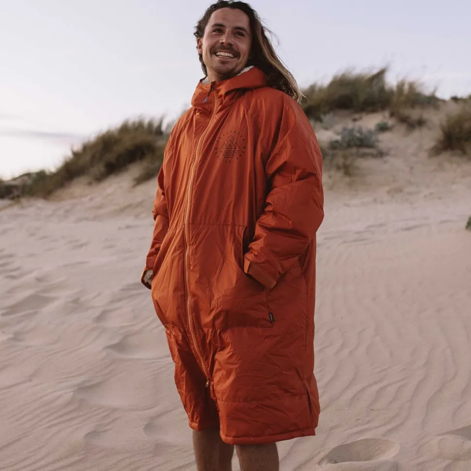 Discount Passenger Escapism Recycled Sherpa Lined Changing Robe Rust