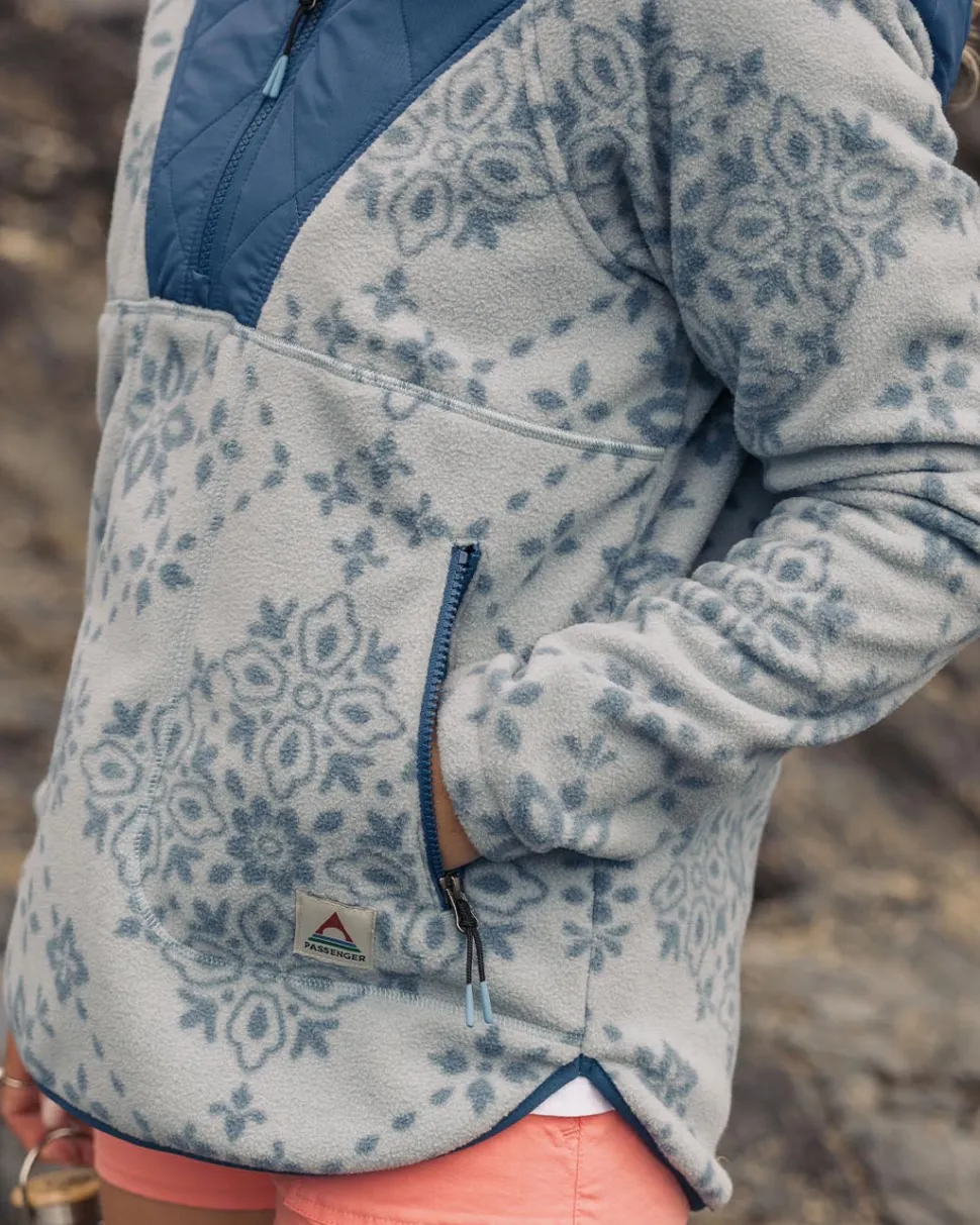 Flash Sale Passenger Juana Recycled Polar Hooded Fleece Large Tile Washed Blue