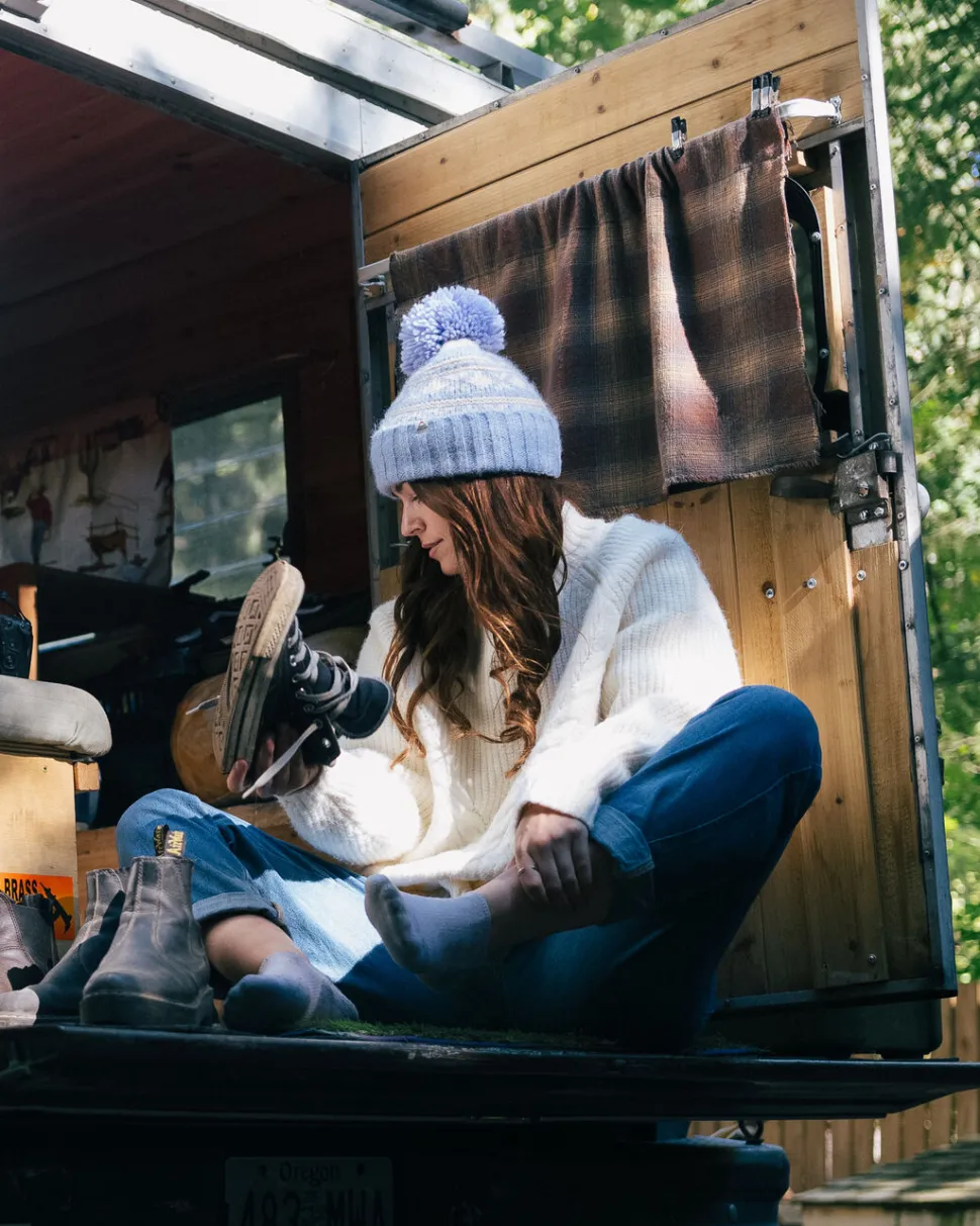 Hot Passenger Lodge Recycled Bobble Hat Blue Fog