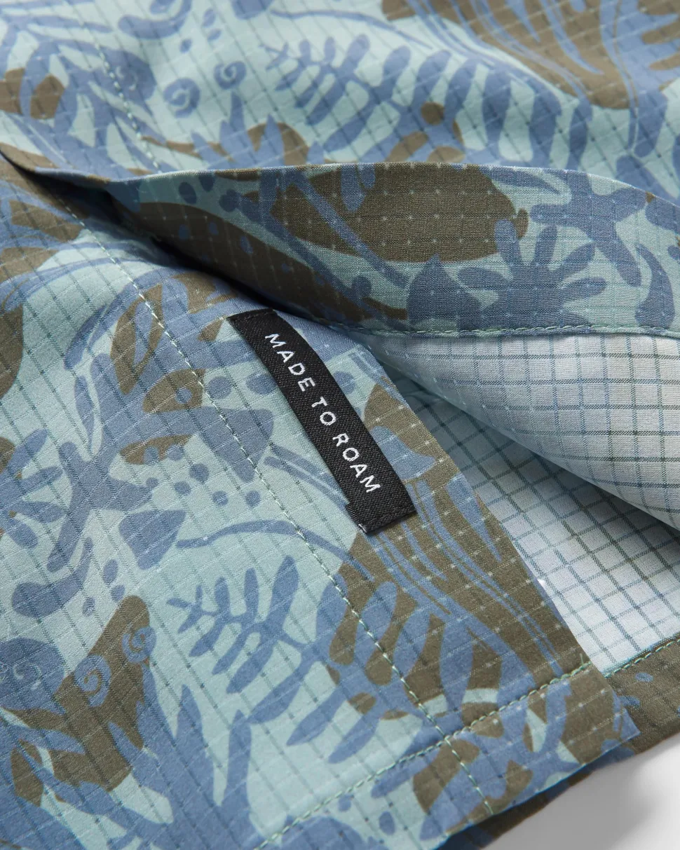 Clearance Passenger Sundowner Stretch Short Sleeve Shirt Abstract Seaweed Camo