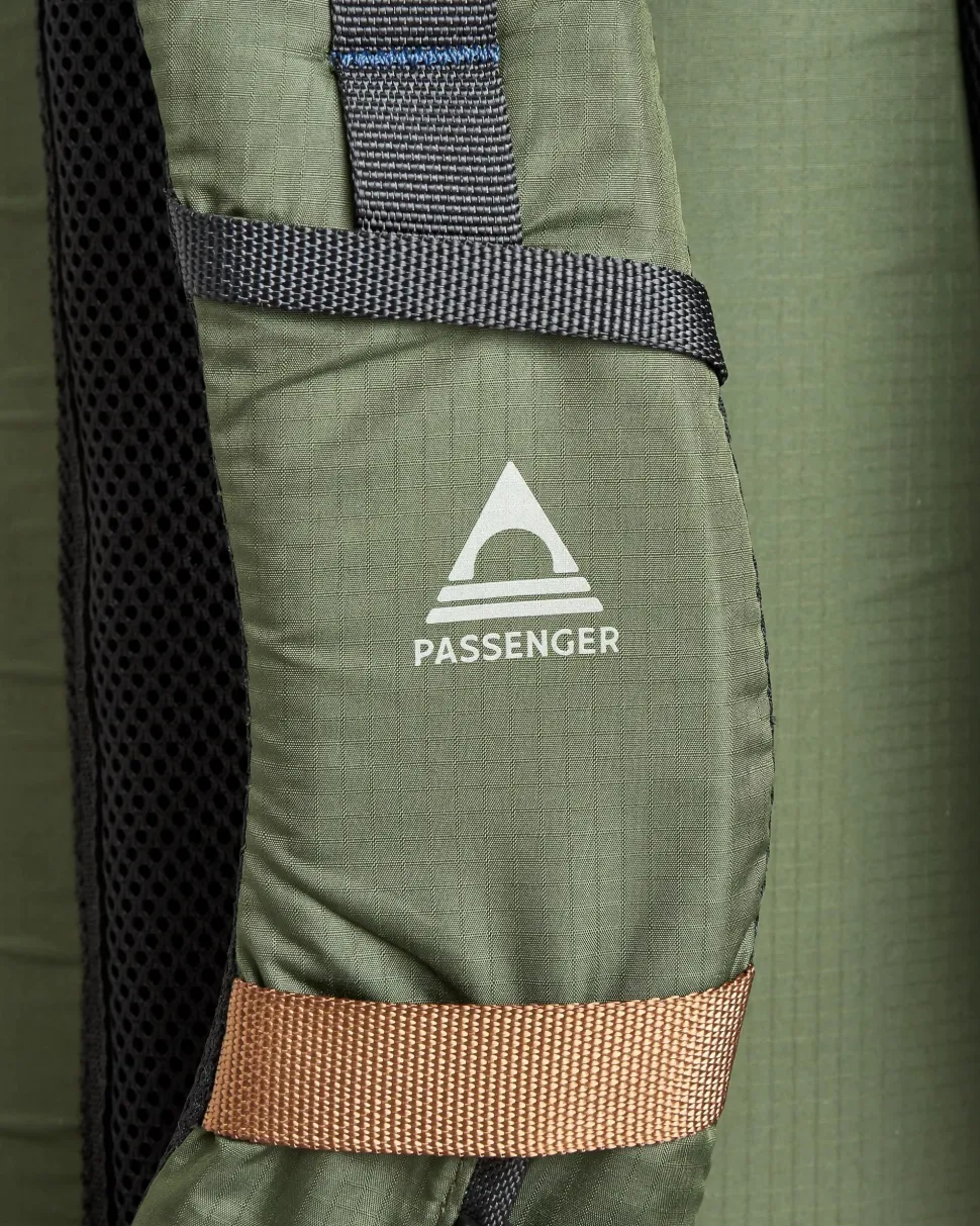 Hot Floris van Bommel Track Recycled 30L Backpack Fir Tree