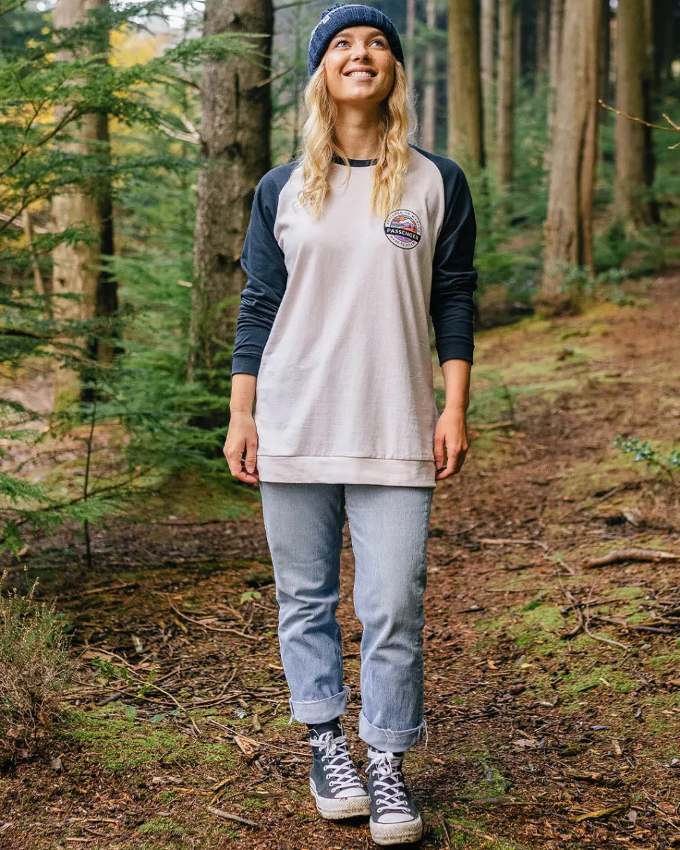 Best Passenger Wilds Recycled Cotton Oversized LS T-Shirt Deep Navy